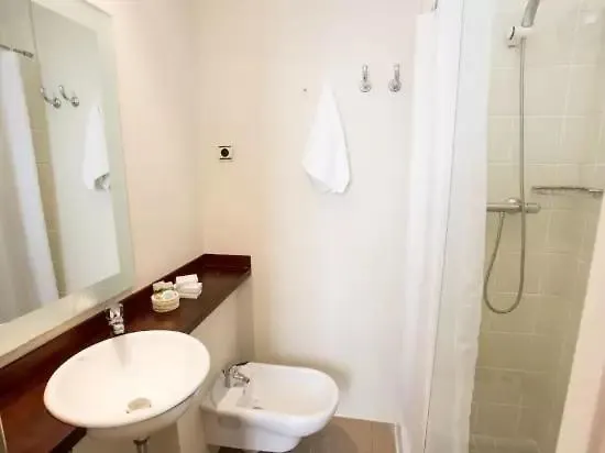 Kalima Hotel 2*